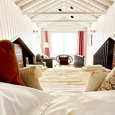 At Flamingas Place לאז'ס דו פיקו